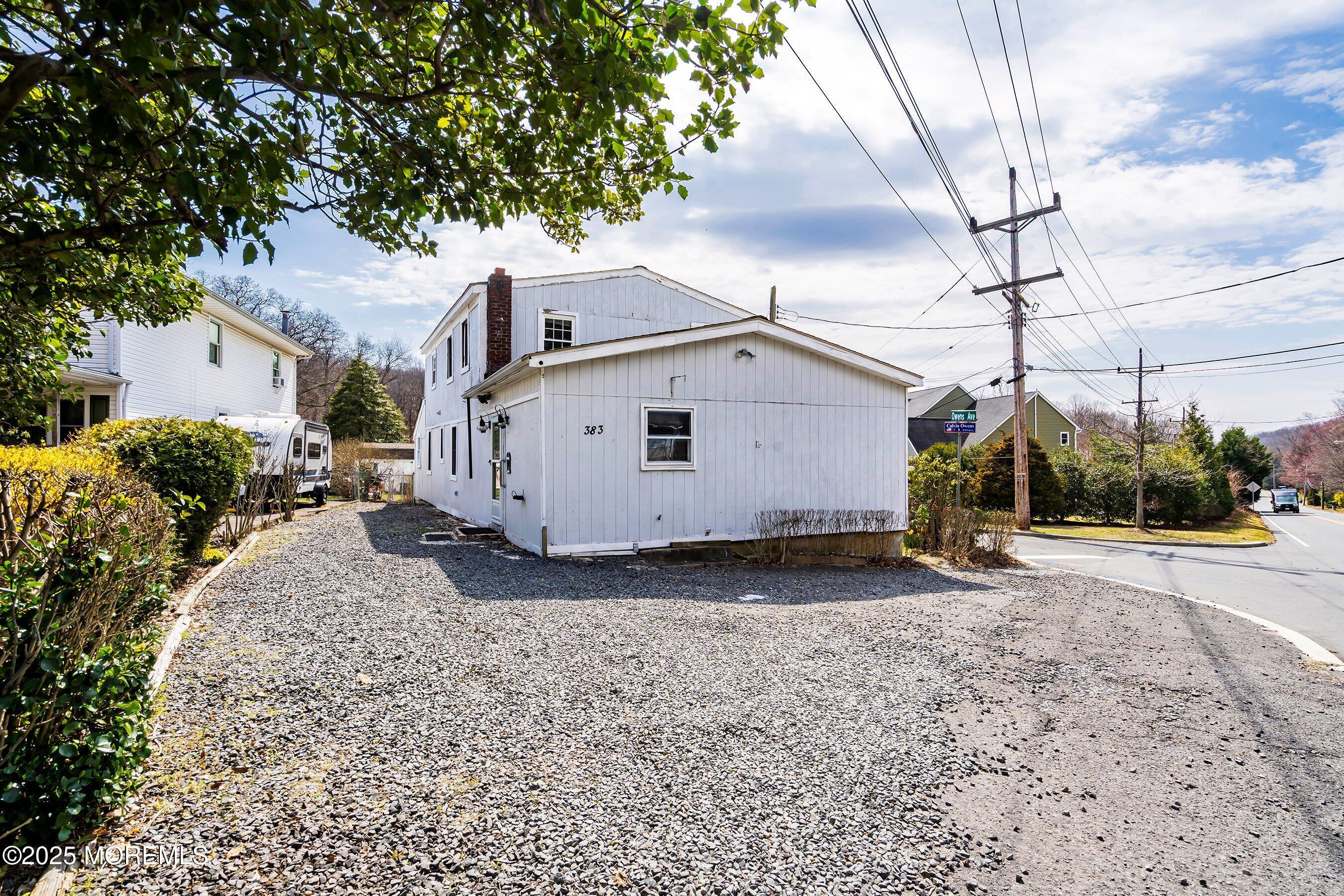 Image 4: 383 NAVESINK AVENUE