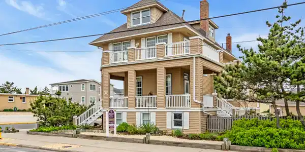 817 S Ocean Avenue