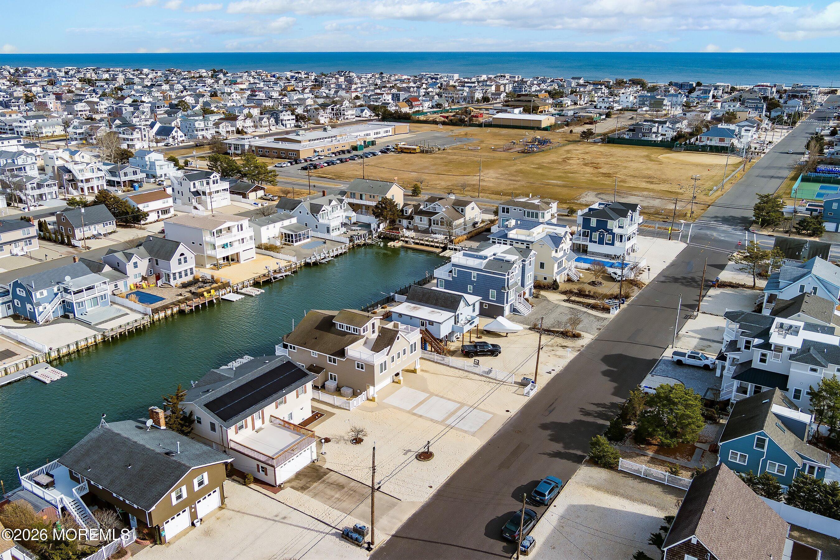 Image 2: 02-Front Left