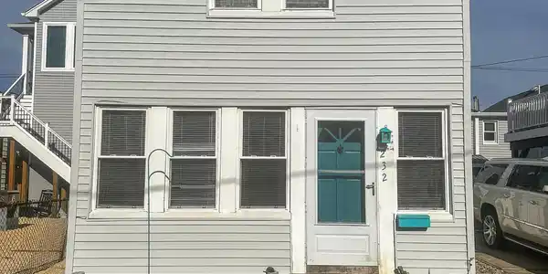 232 Bay Terrace