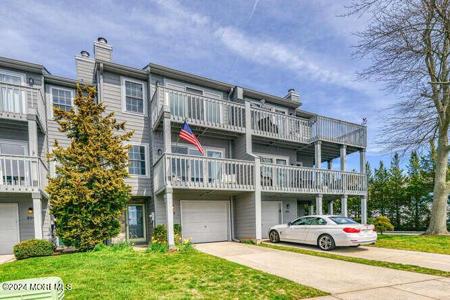 203 Spinnaker Way