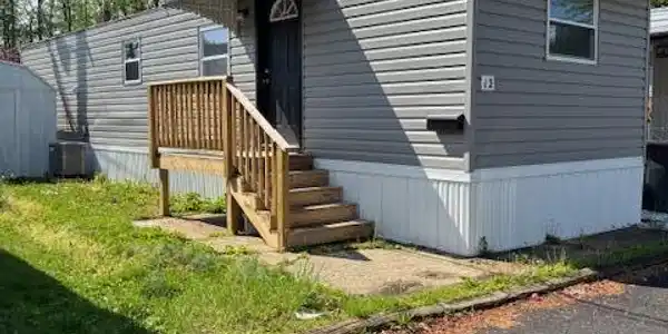 12 Sams Court