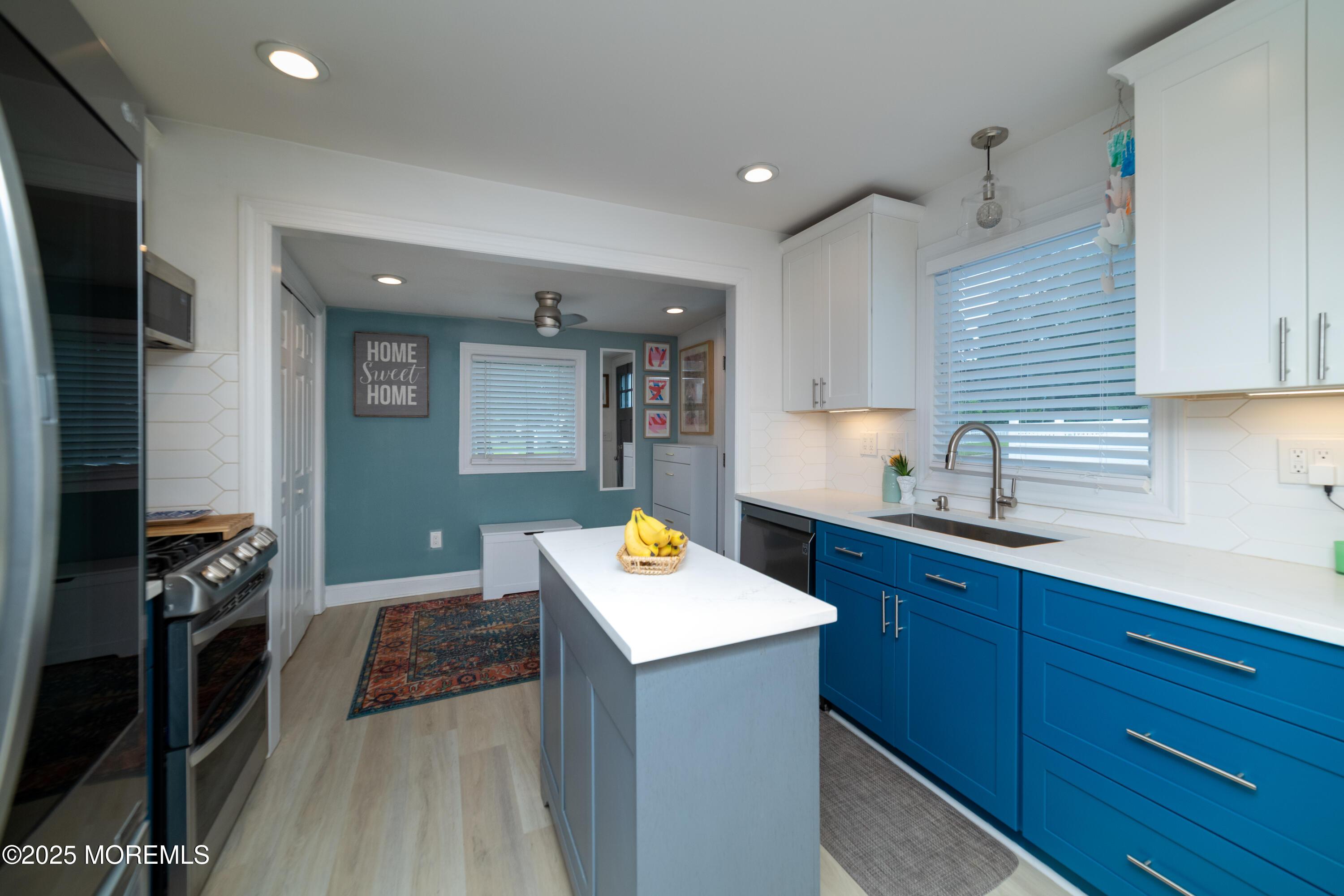 Image 1: Kitchen