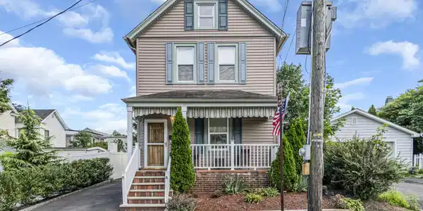 96 Mechanic Street