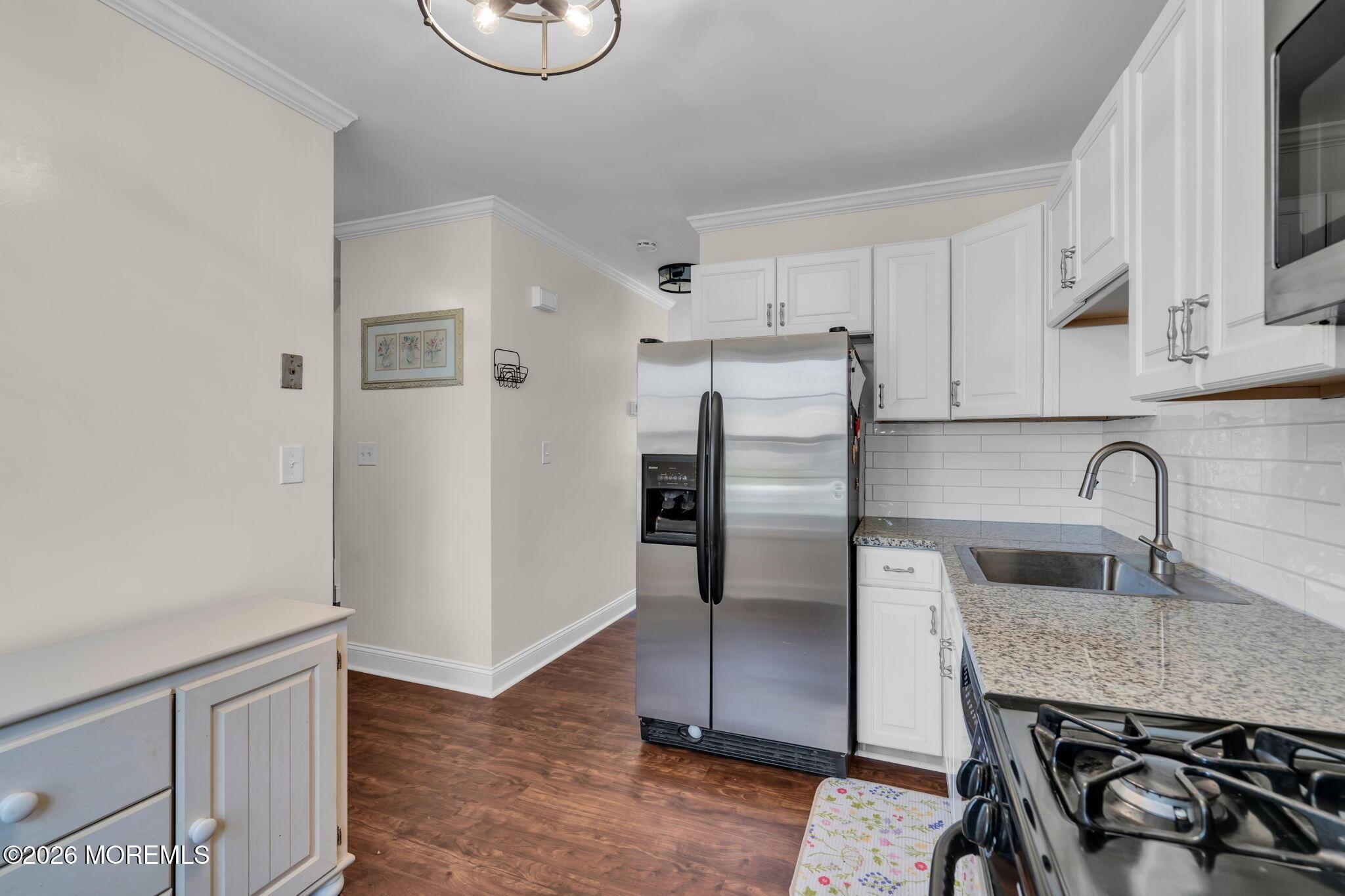 Image 3: 14-web-or-mls-DSC06045