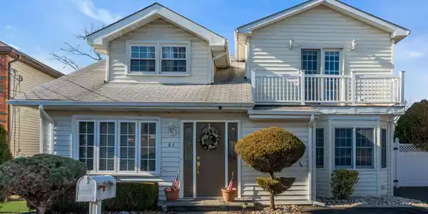 83 Seawood Drive