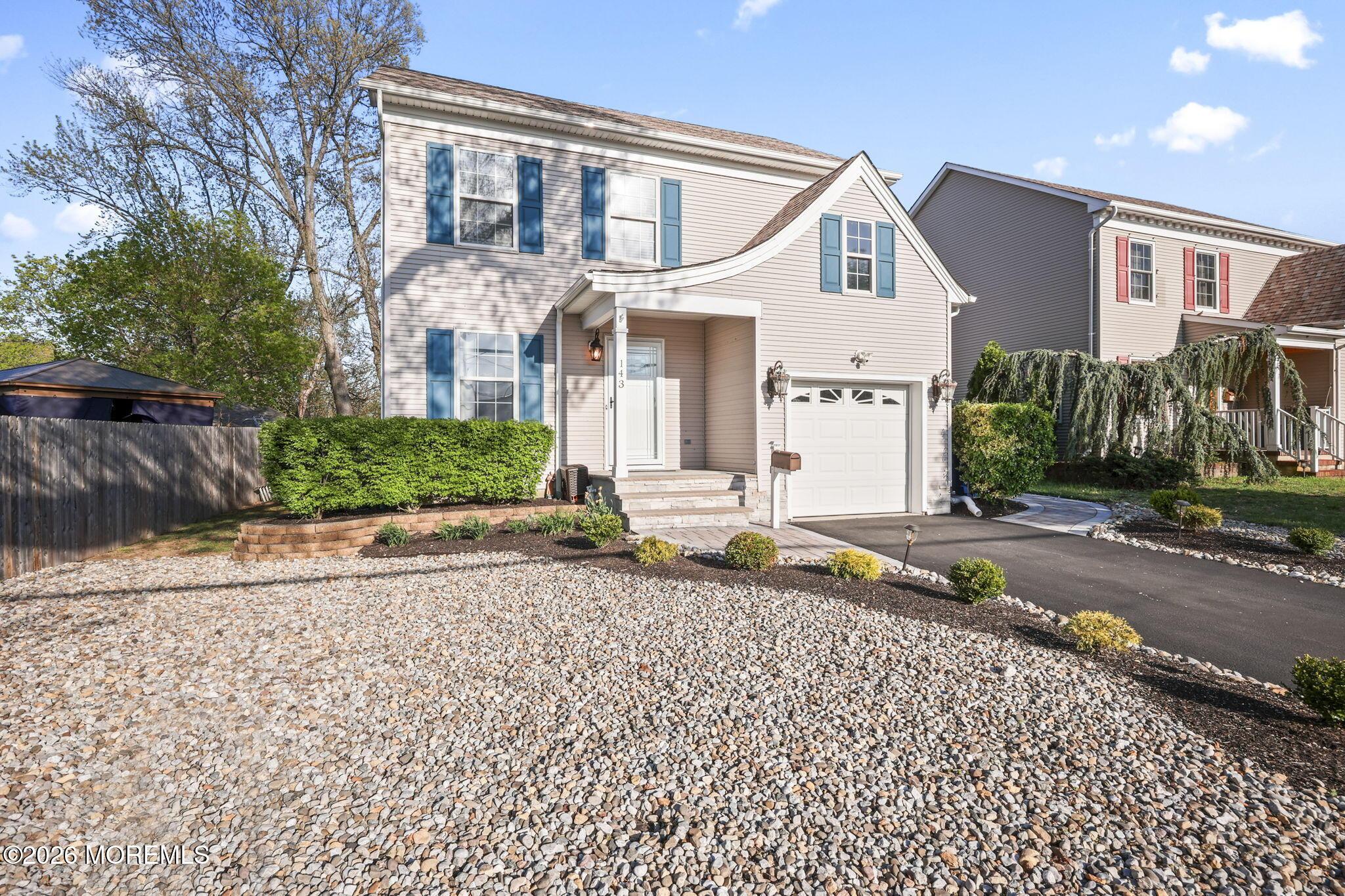 Image 4: 143 Luppatatong Ave