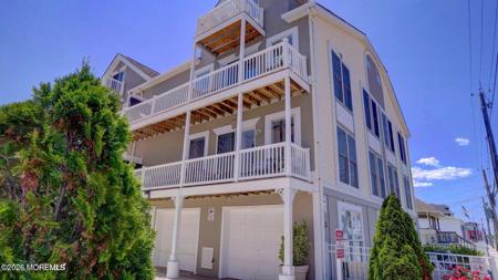 33 Sumner Avenue Unit 4
