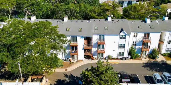 1606 Main Street Unit R204