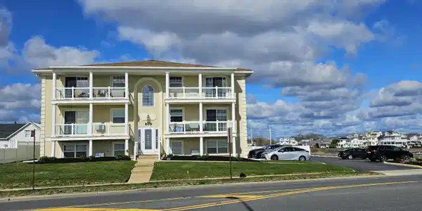 809 Ocean Avenue Unit 15