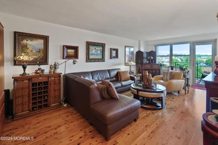 28 Riverside Avenue Unit 3C