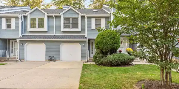 60 Essex Drive