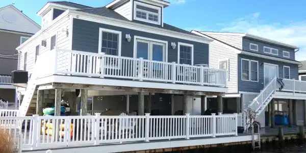 200 S Lagoon Lane