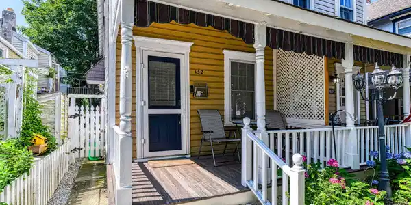 132 Heck Avenue