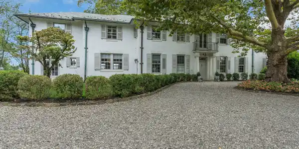 809 Navesink River Road