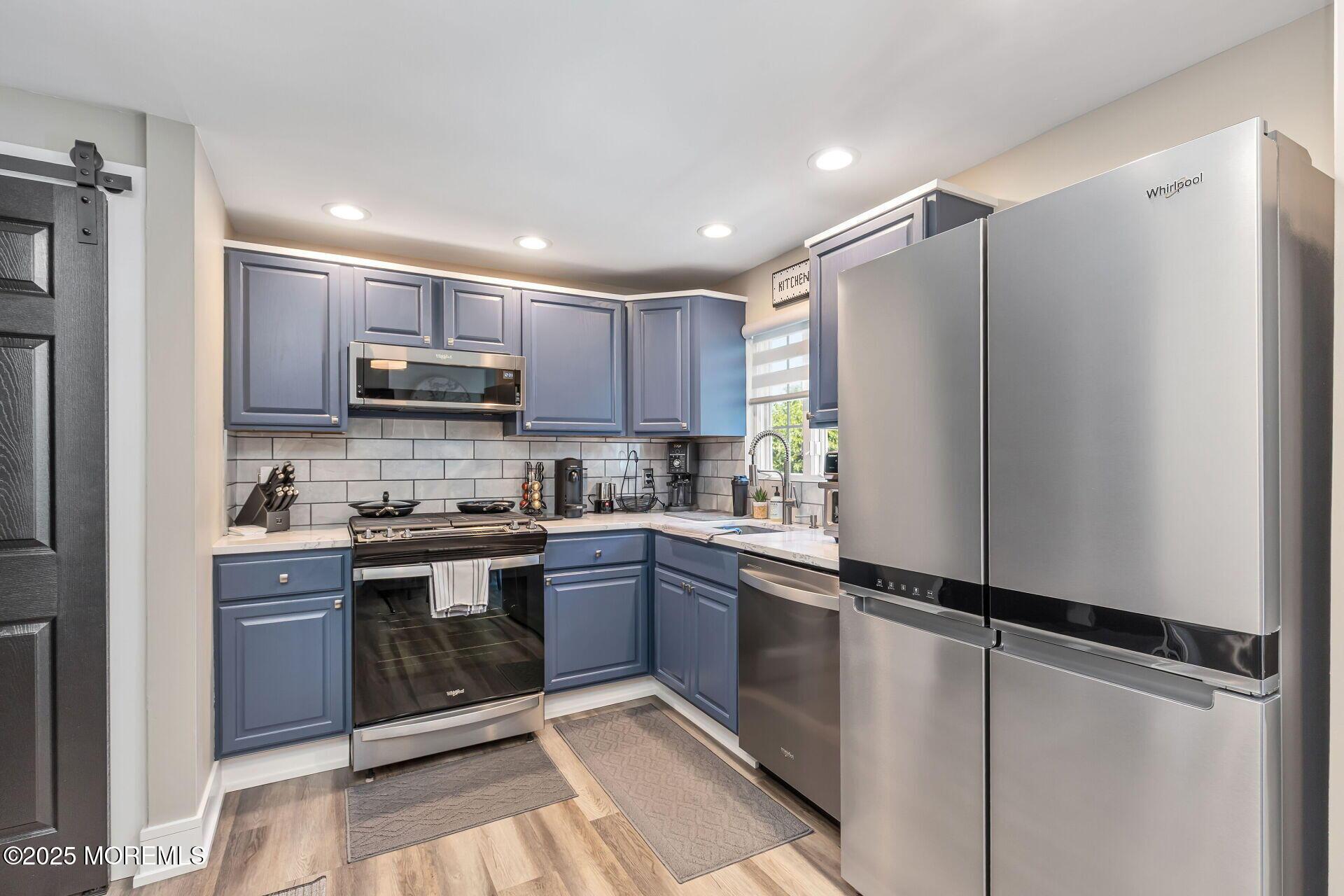 Image 4: Kitchen 1