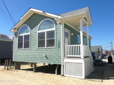 3311 Seaview Road