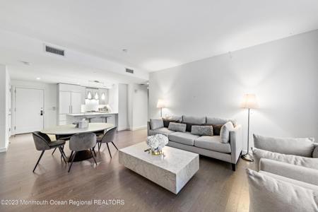 15 Morris Avenue Unit 202