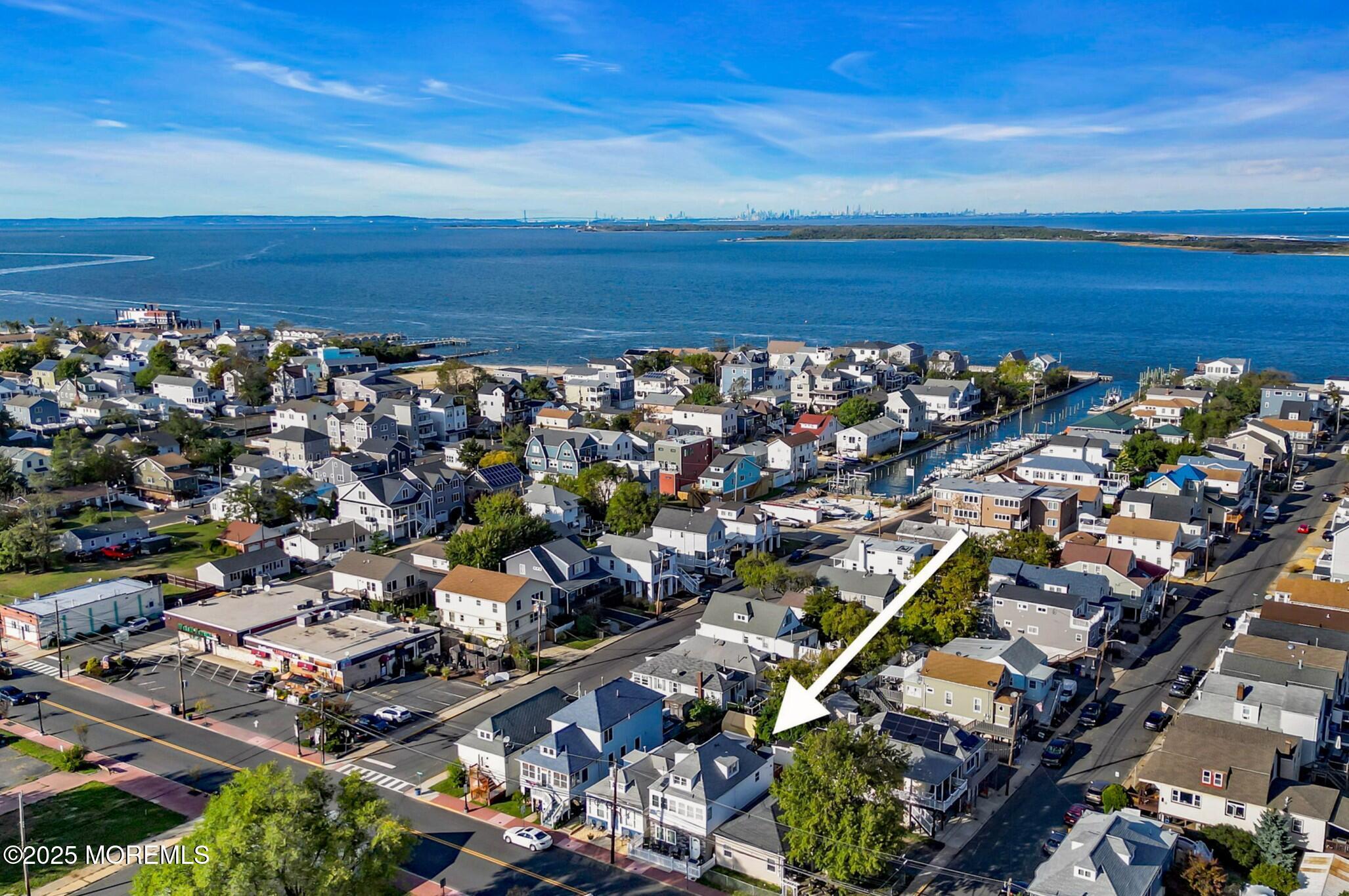 Image 1: Charming Seaside Cottage