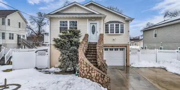 78 Woodland Avenue