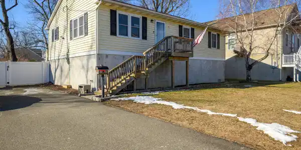 728 3rd Street