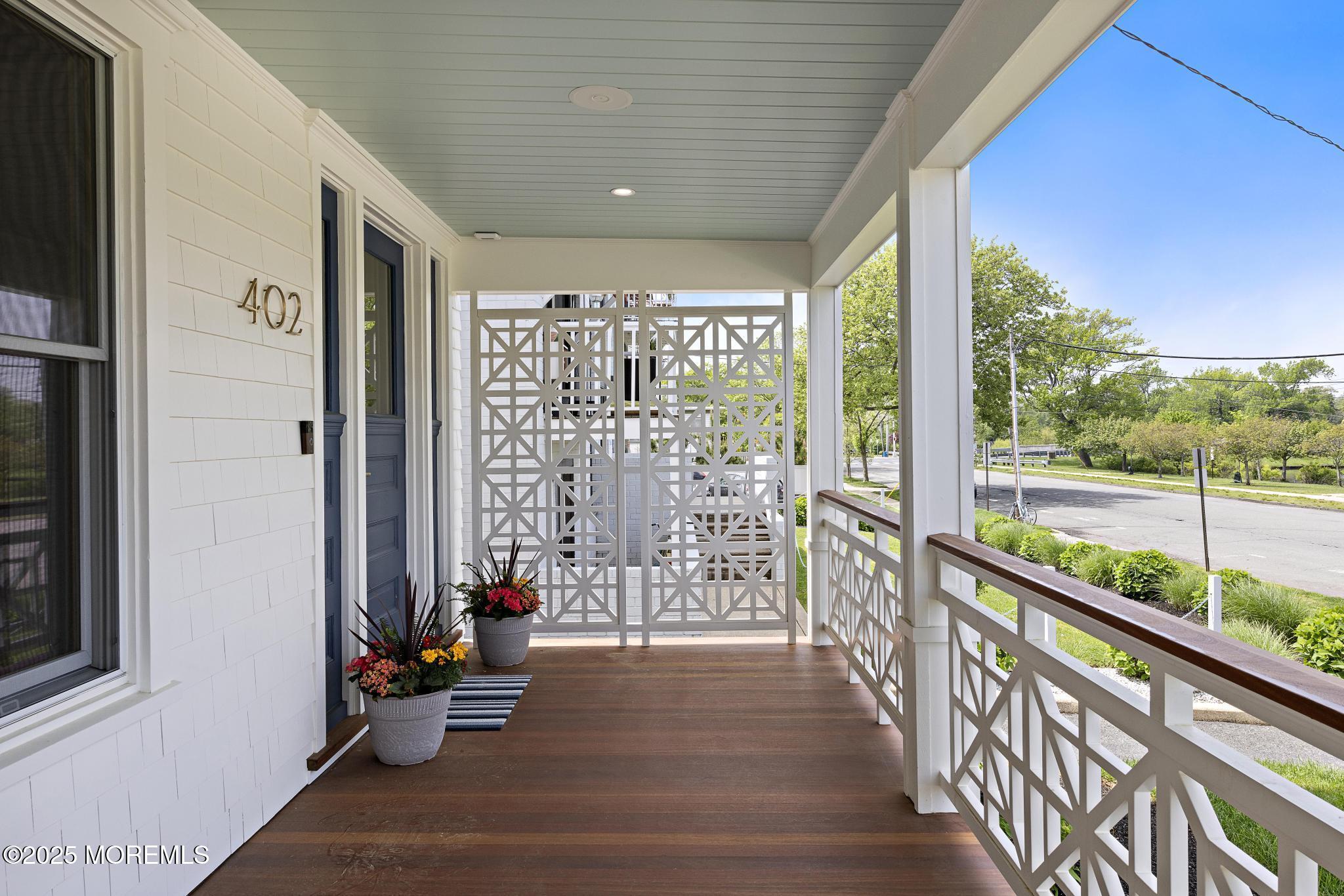 Image 4: Front Porch