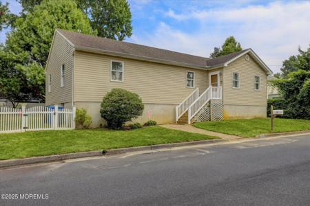 22 Ridgewood Avenue