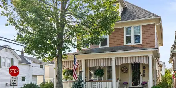 92 Heck Avenue