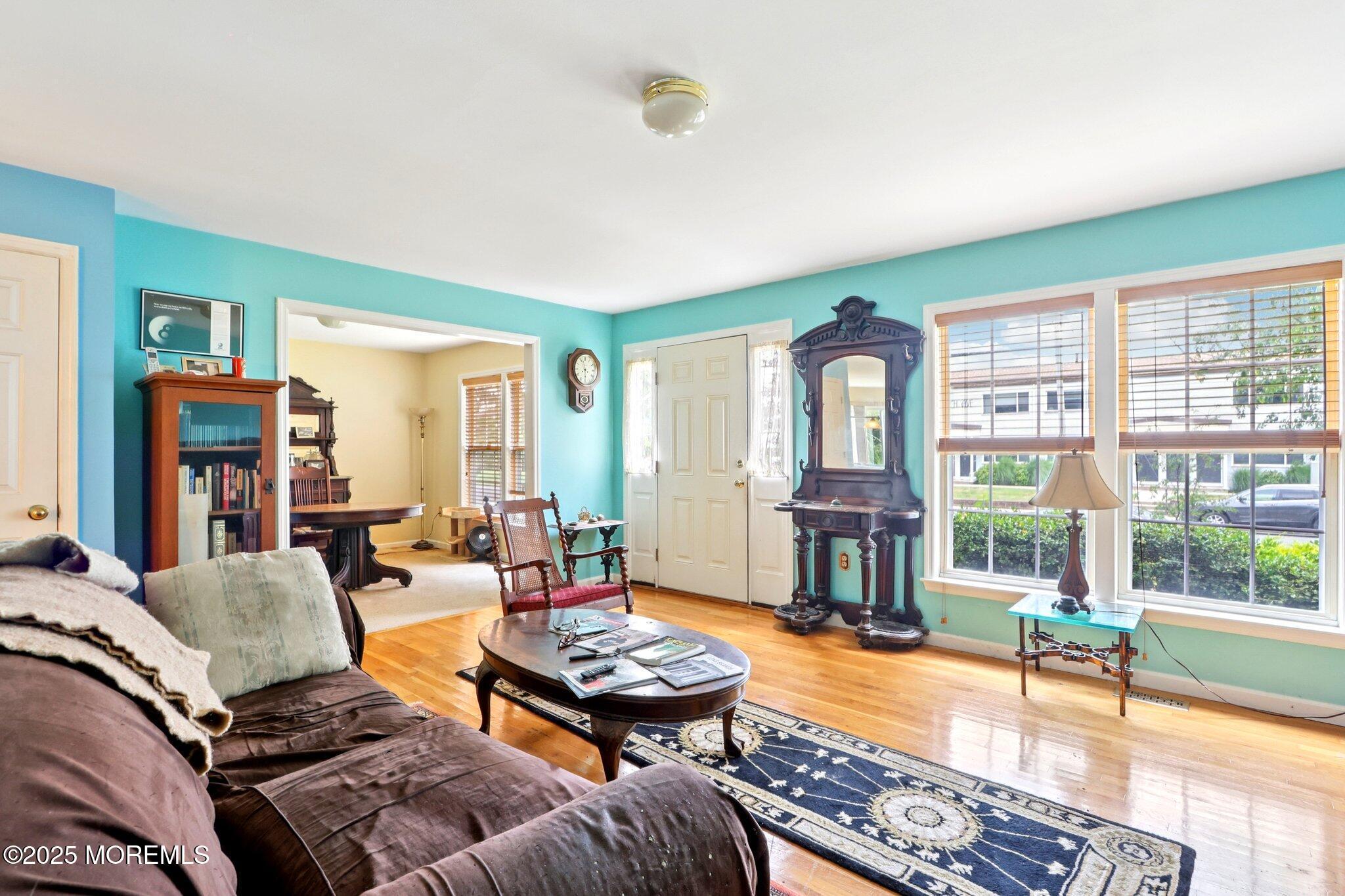 Image 4: 4-web-or-mls-Long Branch Ave-S0207-004