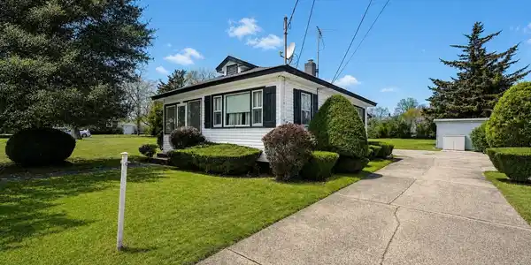 Image 2: 2 front house hero