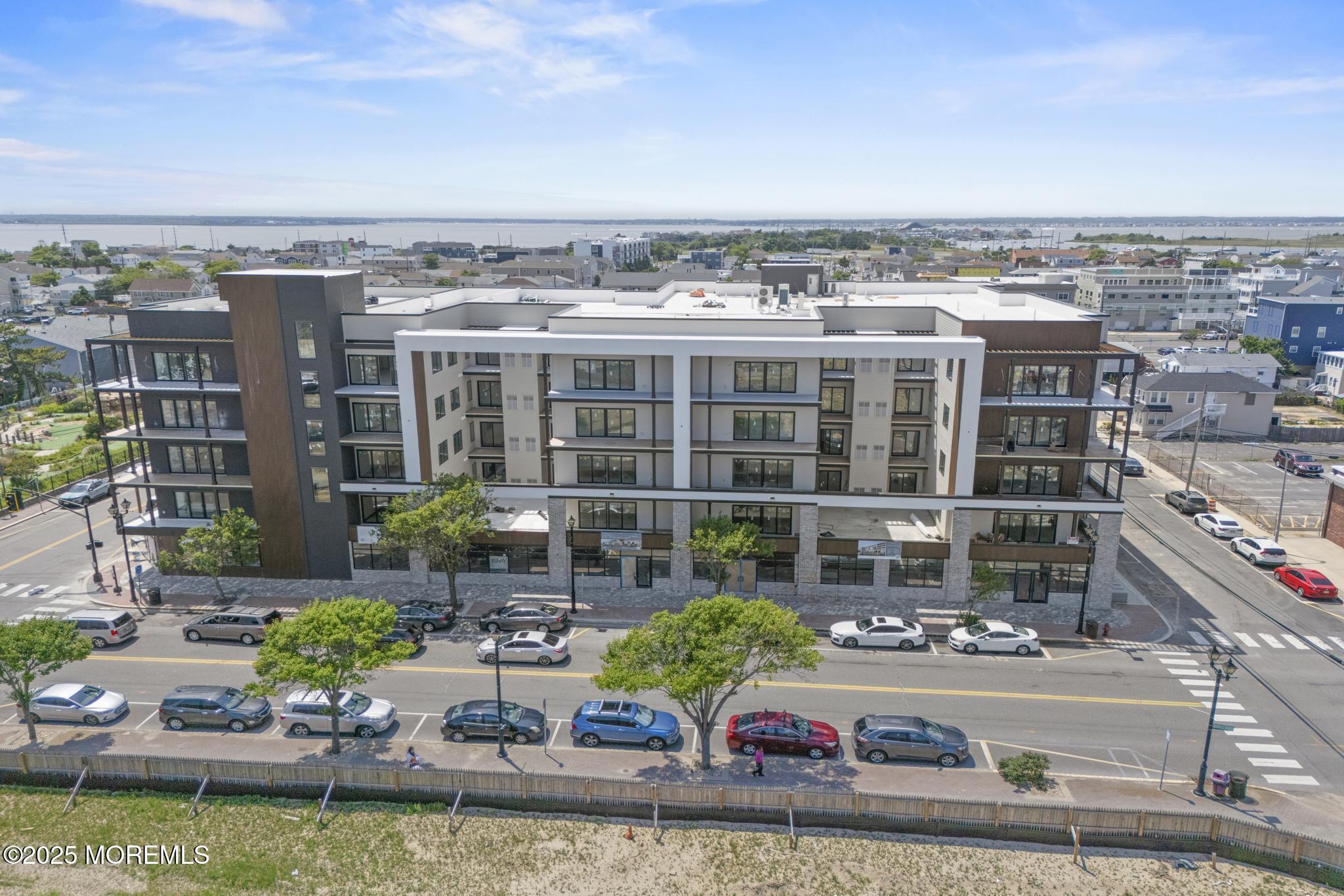 Image 2: 401 blvd drone (2)