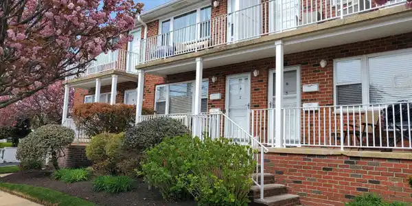 201 3rd Avenue Unit 2B