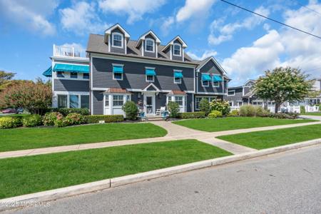 101 Neptune Place