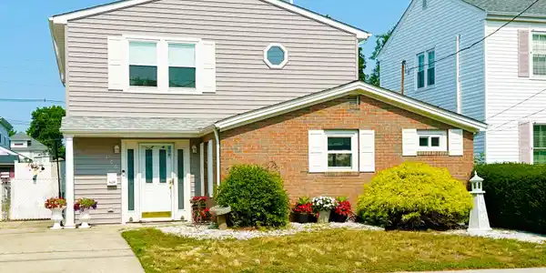 Image 2: newFront