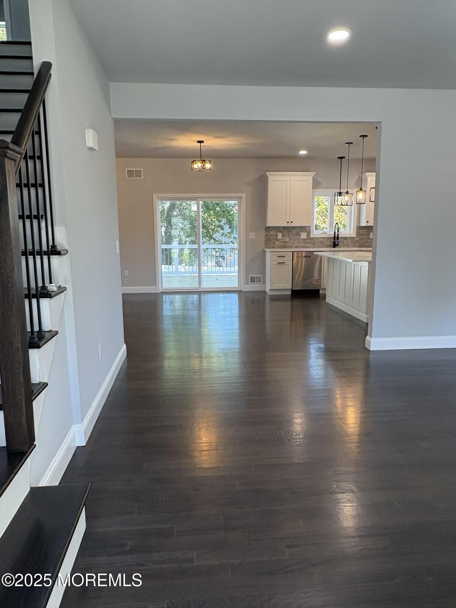 Image 3: 20251017_171107238_iOS