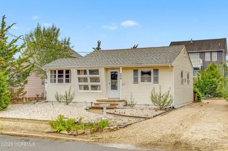 224 Eisenhower Avenue