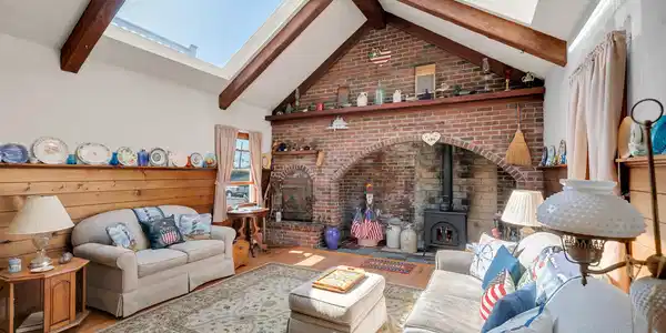 Image 4: 138 Woodland Avenue-4
