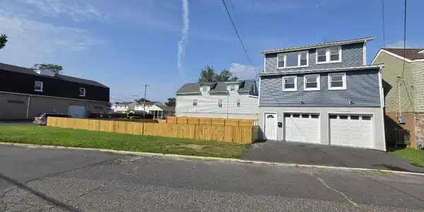 37 Circuit Street