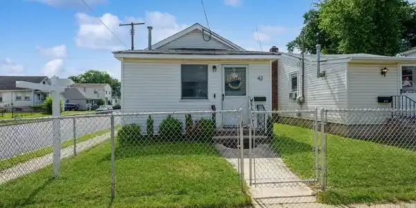 42 Ocean Avenue
