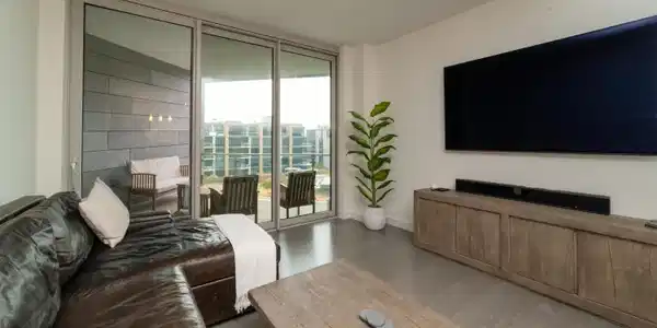 15 Morris Avenue Unit 505