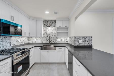 1209 Wedgewood Circle