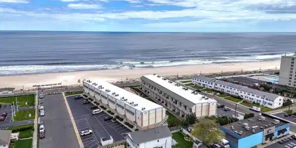 448 Ocean Avenue N Unit 25A