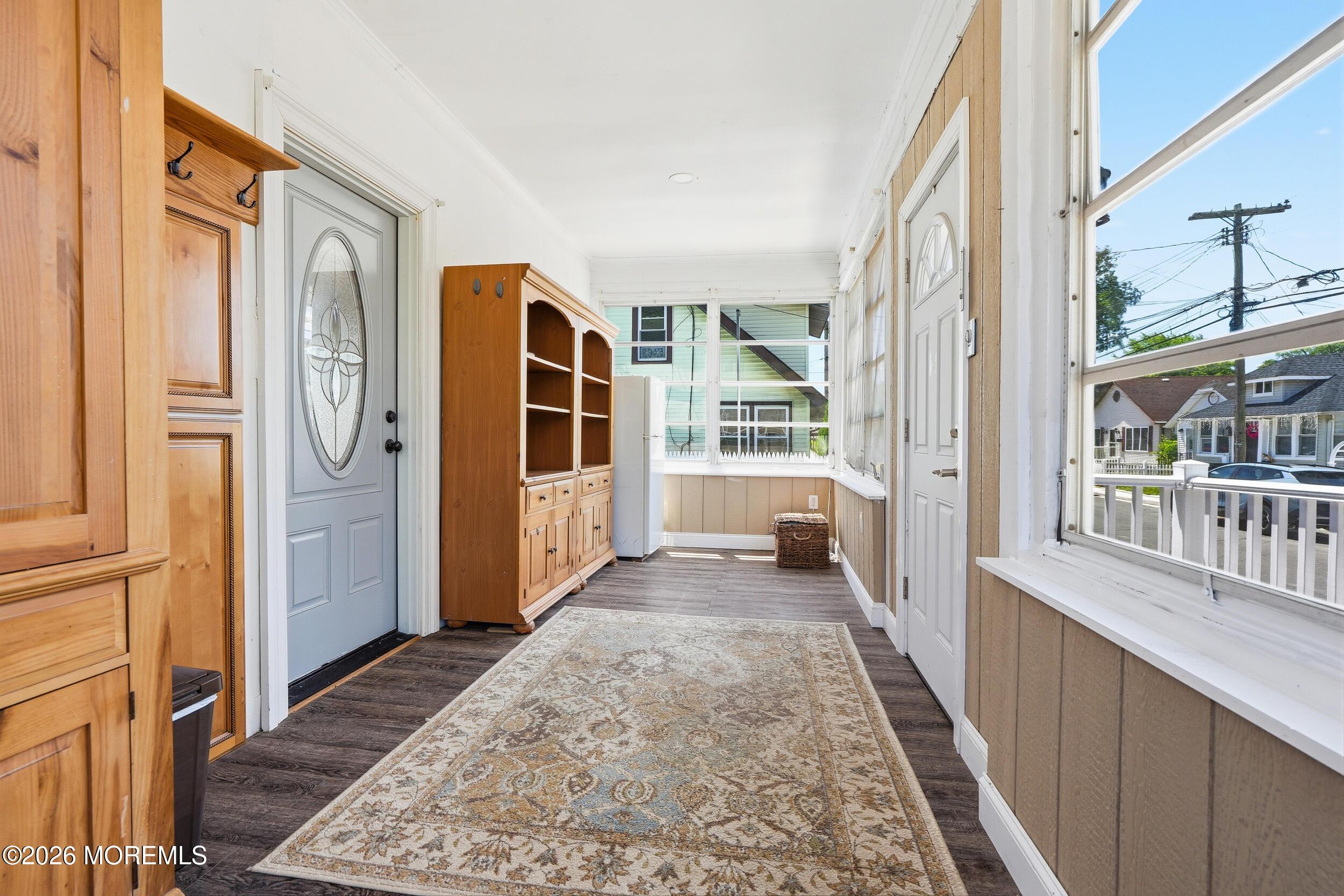 Image 4: Enclosed Porch