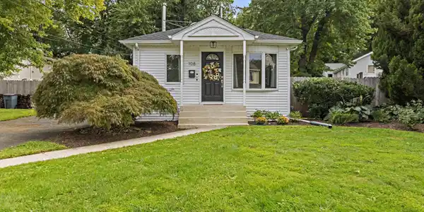 Image 2: 108 Hamilton Ave