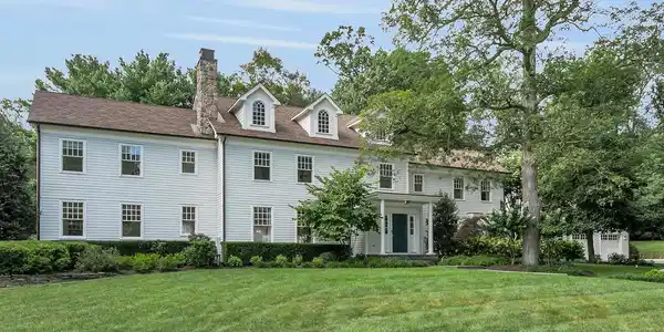 10 Edgewood Road
