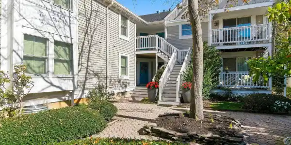 606 Bay Avenue Unit #2