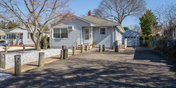 1009 Burnt Tavern Road