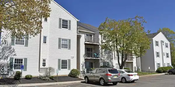 231 Atlantic Street Unit 32