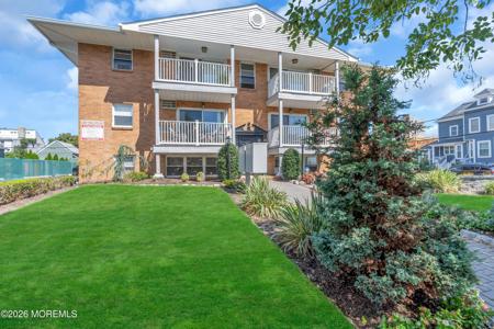 301 6th Avenue Unit 102