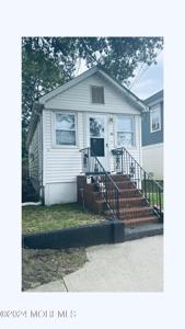 96 Raritan Avenue